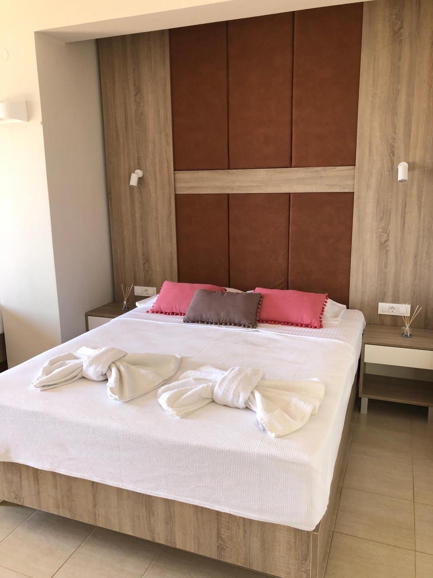 Taverna Akrogiali Loutro Kamer foto